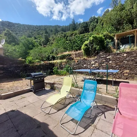 Au Petit Hameau - Votre Nature Et Paisible Pres Du Gouffre De